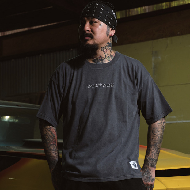 TRADMAN'S TORAICHI × DOGTOWN TEE 詳細画像